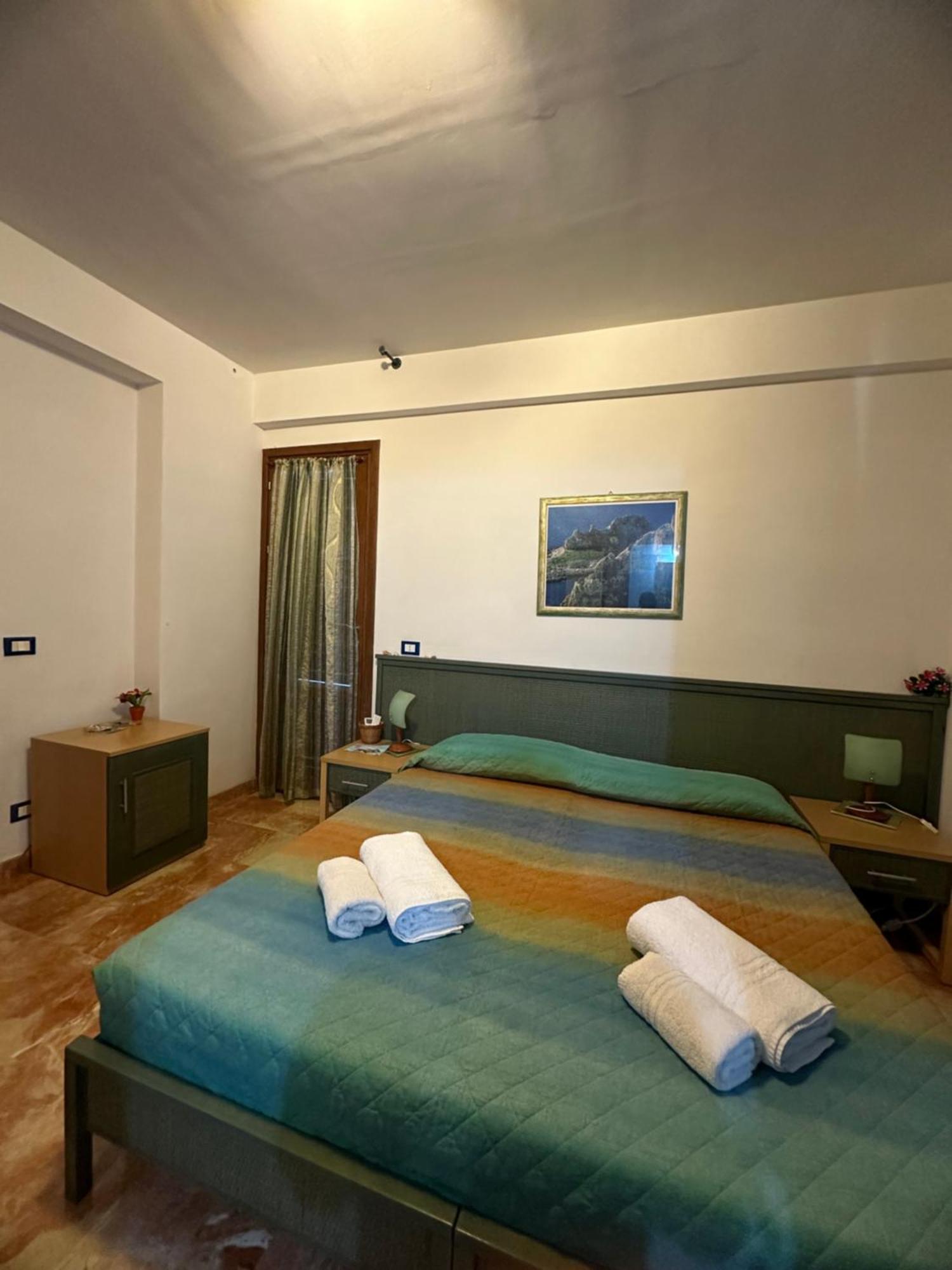 Hotel Isoladelmiele Marettimo Esterno foto