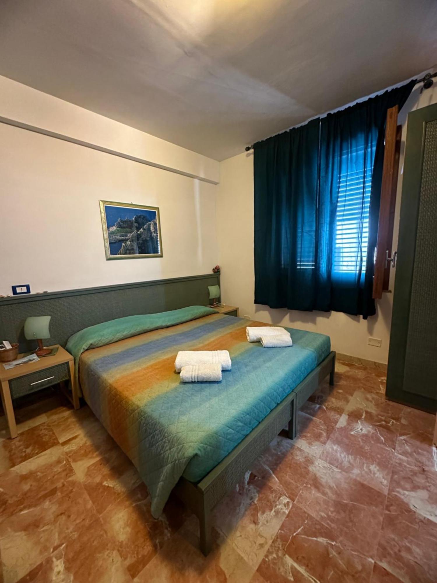 Hotel Isoladelmiele Marettimo Esterno foto