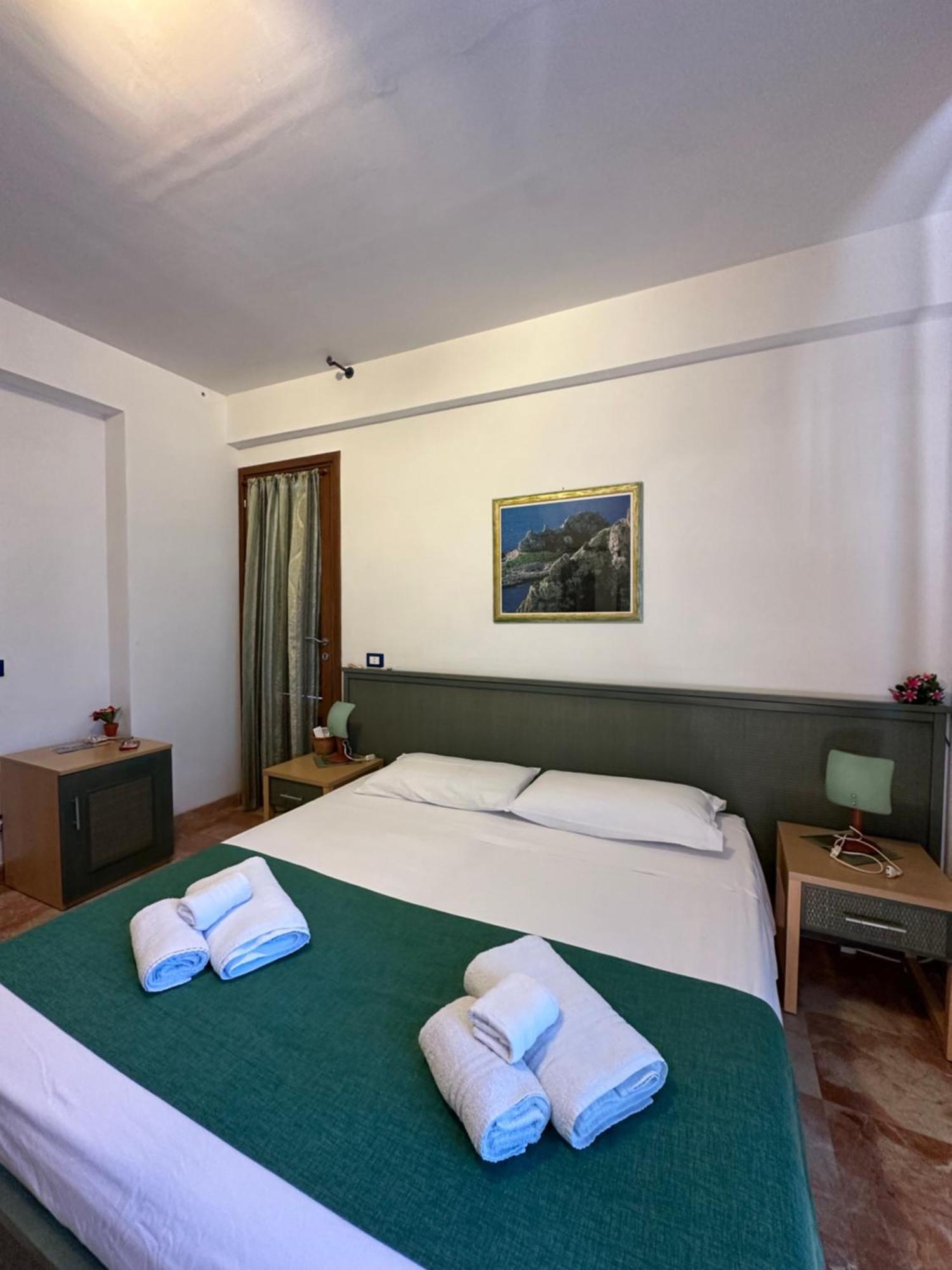 Hotel Isoladelmiele Marettimo Esterno foto