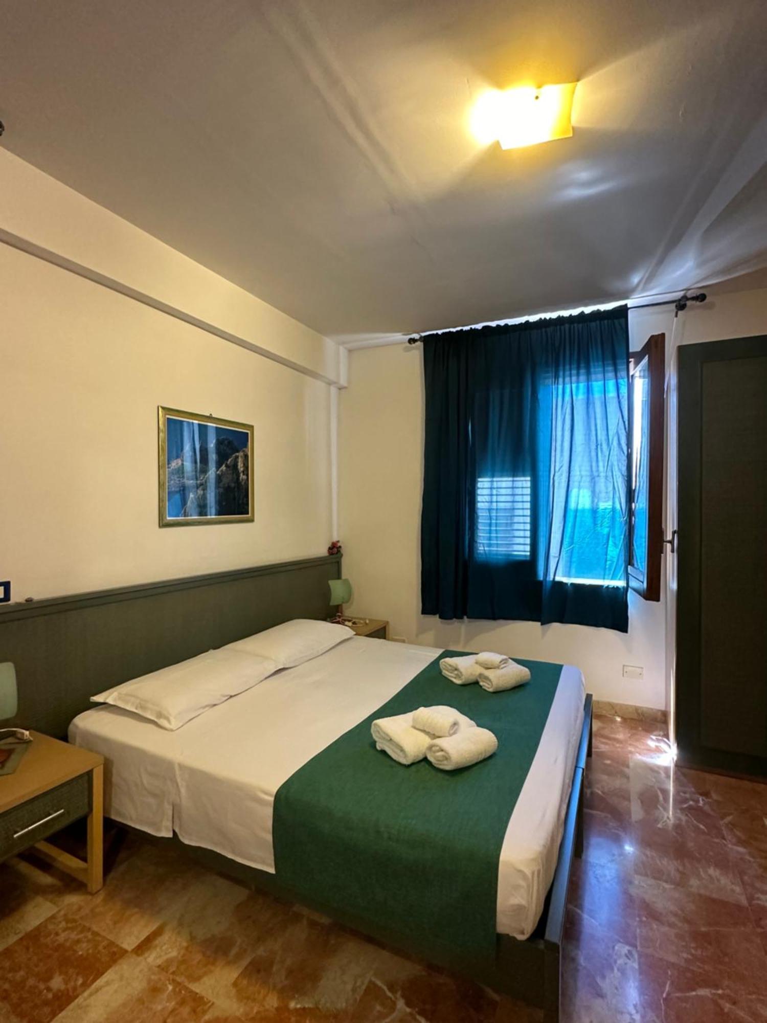 Hotel Isoladelmiele Marettimo Esterno foto