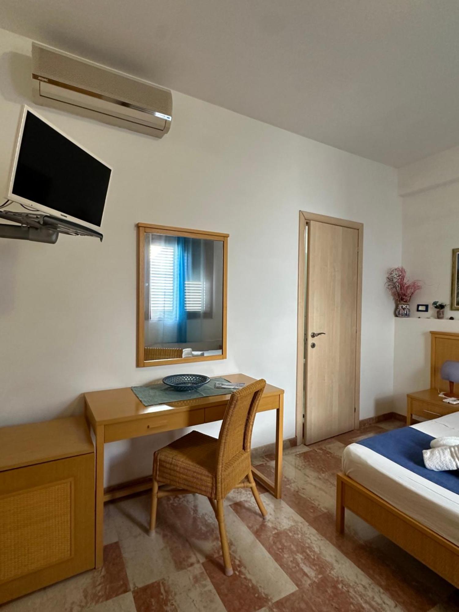 Hotel Isoladelmiele Marettimo Esterno foto